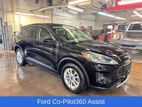 Used 2020 Ford Escape SE AWD/4WD image 2