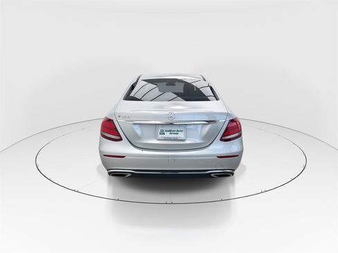 Used 2018 Mercedes-Benz E 300 image 7