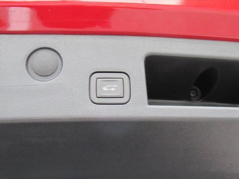 New 2026 GMC Terrain AT4 w/ Convenience Package III image 32