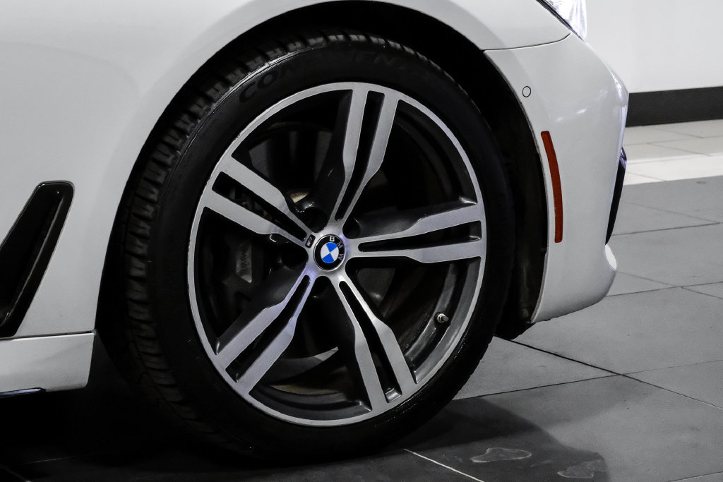 Used 2016 BMW 750i xDrive AWD/4WD image 86