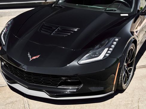 Used 2016 Chevrolet Corvette Z06 w/ 3LZ Preferred Equipment Group RWD image 6