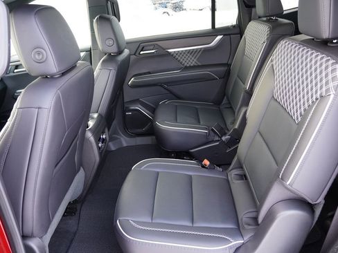 Certified 2025 GMC Acadia Denali image 18