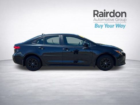 Used 2022 Toyota Corolla LE FWD image 8