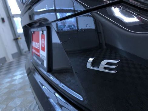 Certified 2025 Toyota Corolla LE image 15