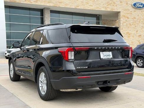 New 2026 Ford Explorer Active RWD image 39