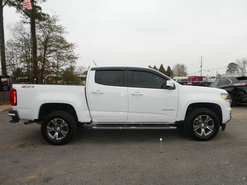 Used 2019 Chevrolet Colorado Z71 image 4