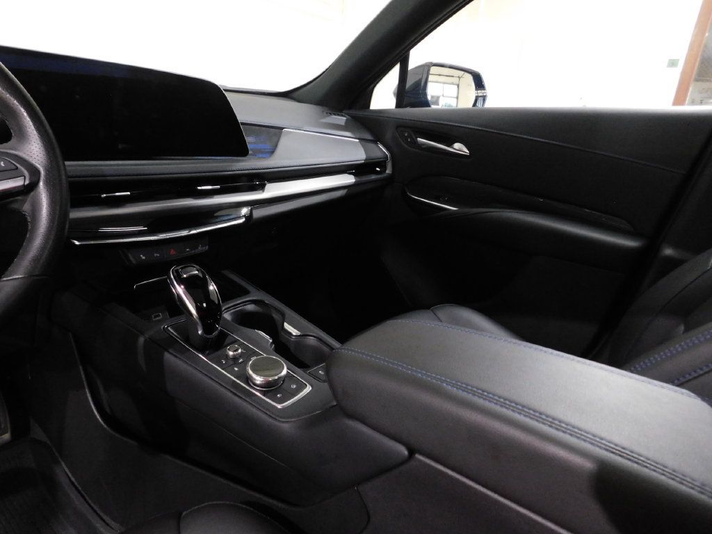 Used 2025 Cadillac XT4 Sport w/ LPO, Floor Liner Package AWD/4WD image 53