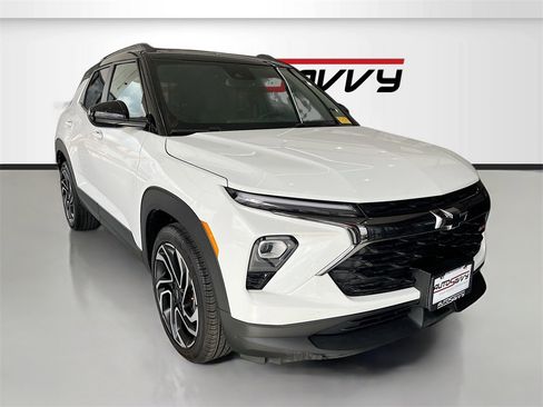 Used 2024 Chevrolet TrailBlazer RS w/ Convenience Package image 1