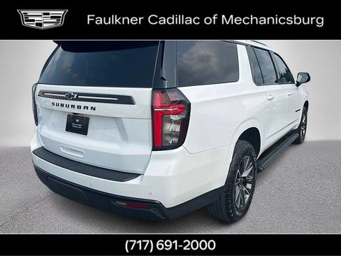 Used 2023 Chevrolet Suburban Z71 w/ Luxury Package AWD/4WD image 6