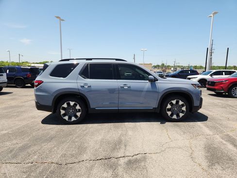 New 2026 Honda Pilot Touring image 7