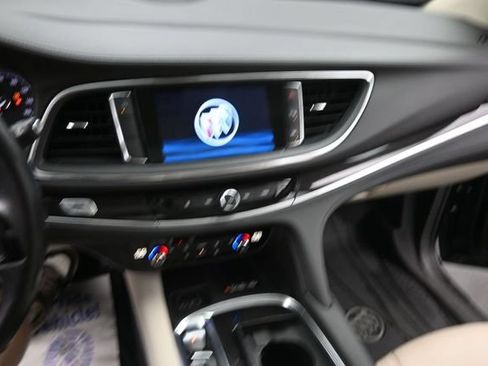 Used 2022 Buick Enclave Essence w/ Experience Buick Package FWD image 26