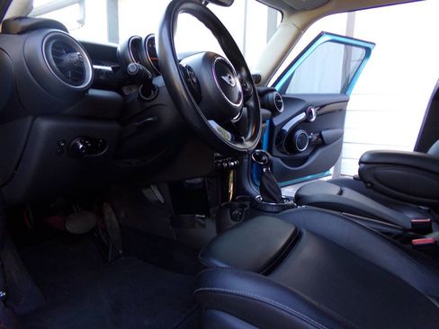 Used 2015 MINI Cooper S image 17