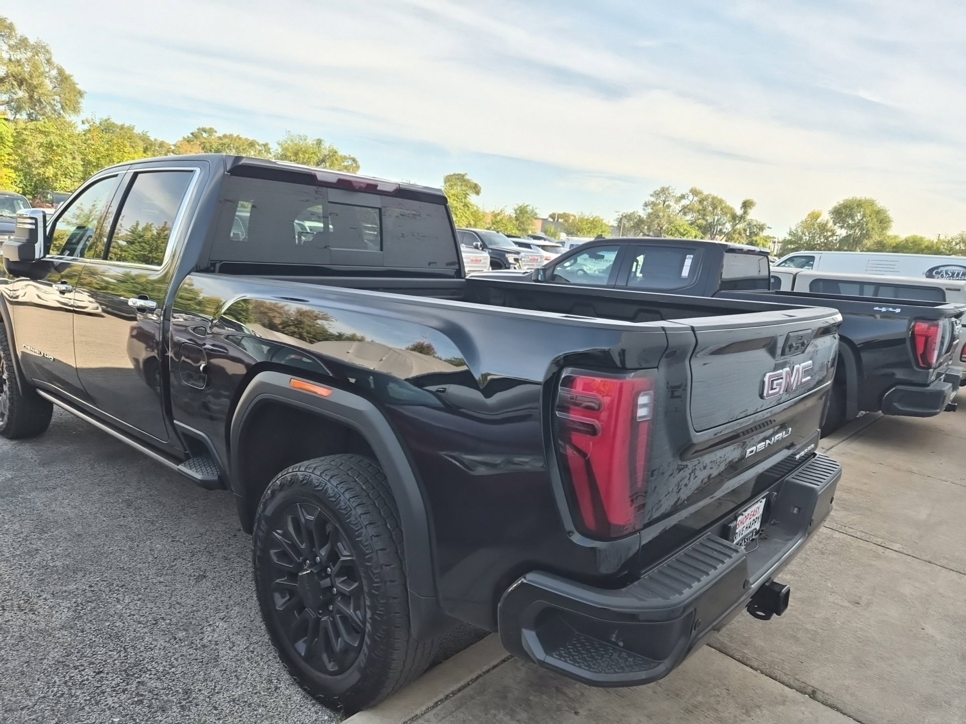 Used 2024 GMC Sierra 2500 Denali w/ Denali Reserve Package AWD/4WD image 10