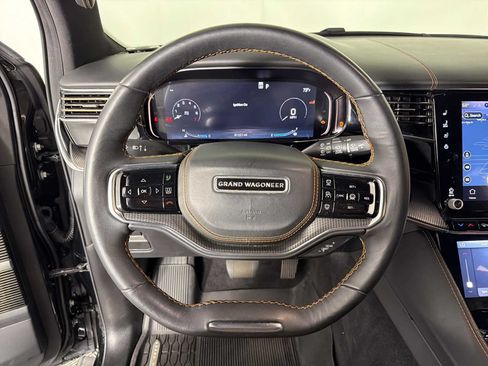 Used 2023 Jeep Grand Wagoneer Series III w/ Rear Seat Video Group 1 AWD/4WD image 29