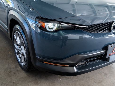 Used 2022 MAZDA MX-30 Electric w/ Premium Package image 17