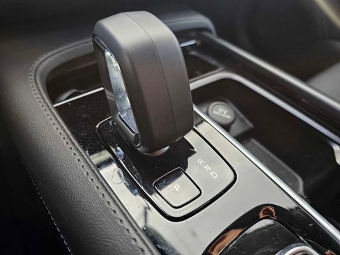 Used 2024 Volvo XC90 B5 Core w/ Protection Package Premier image 41