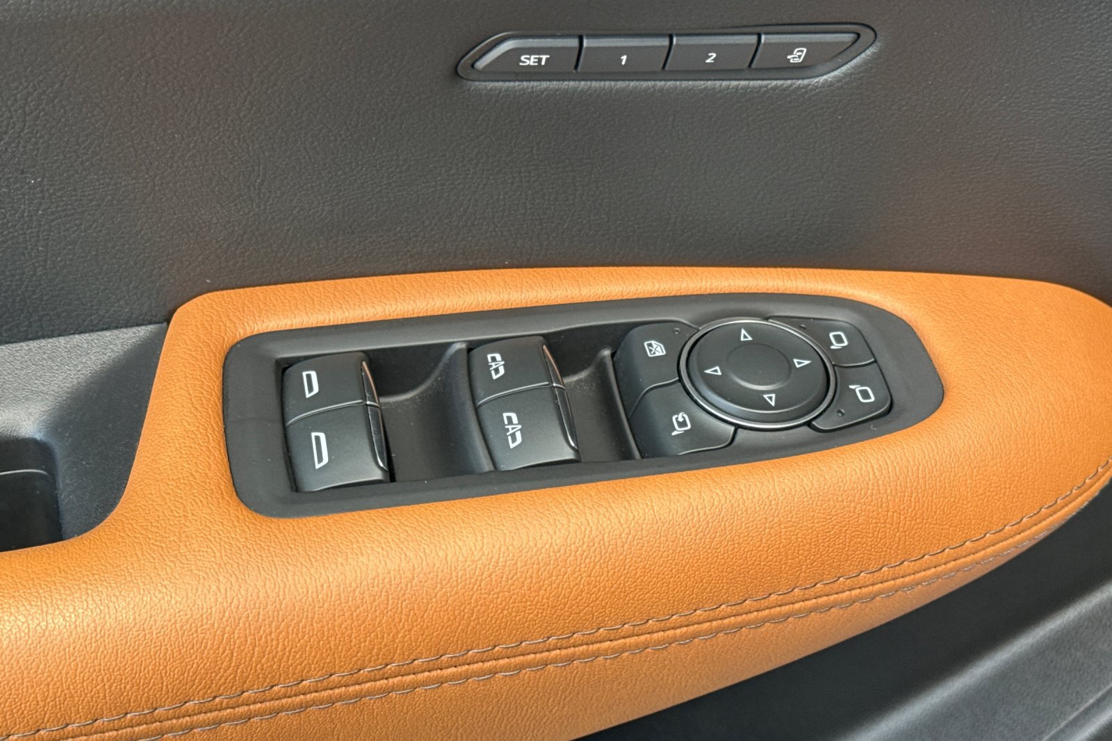 Used 2024 Cadillac XT5 Premium Luxury FWD image 11