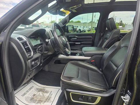 Used 2023 RAM 1500 Laramie AWD/4WD image 8