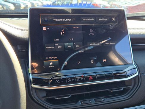 New 2026 Jeep Compass Latitude image 33