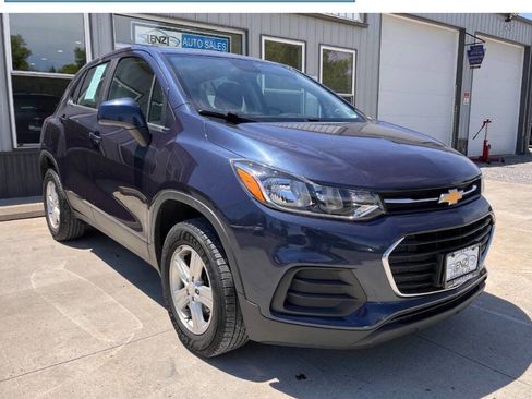 Used 2019 Chevrolet Trax LS AWD/4WD image 1