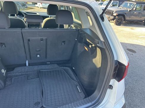 Used 2022 Volkswagen Taos S image 29