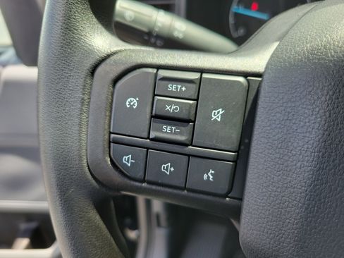 Used 2025 Ford F350 4x4 Crew Cab DRW Super Duty image 28