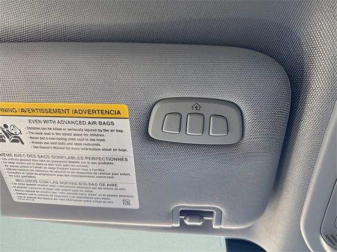 Used 2022 Ford Explorer Limited image 46