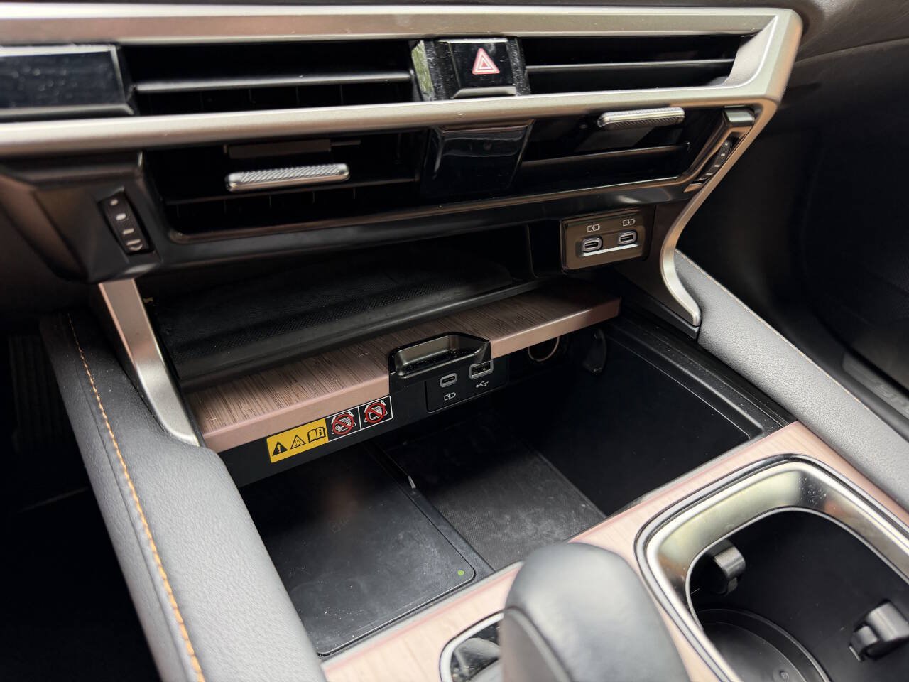 Used 2024 Lexus RX 350 Premium w/ Accessory Package (Z1) FWD image 18