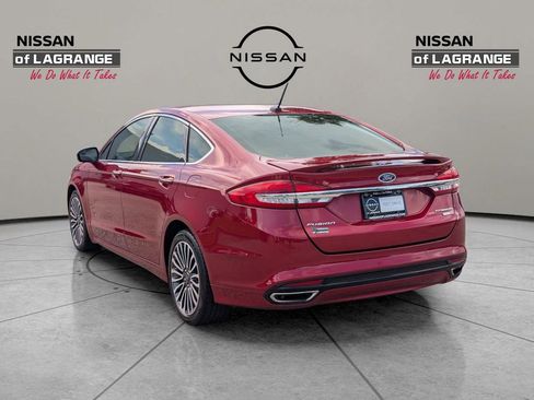 Used 2018 Ford Fusion Titanium image 12