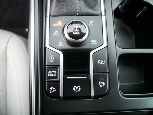 Certified 2023 Kia Sorento X-Line EX image 31