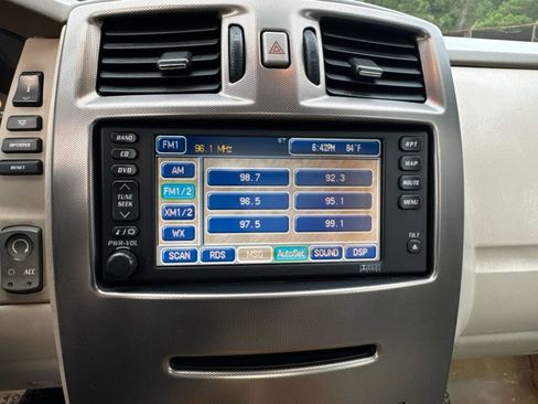 Used 2004 Cadillac XLR RWD image 26