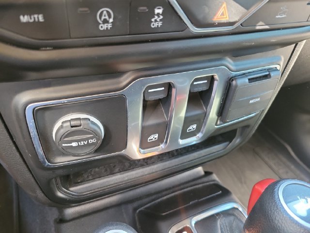 Used 2022 Jeep Wrangler Sport AWD/4WD image 21