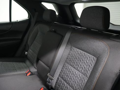 Used 2023 Chevrolet Equinox LT image 12