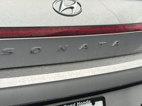 Used 2021 Hyundai Sonata SEL w/ Preferred Accessory Package image 12