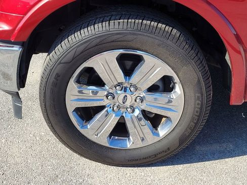 Used 2018 Ford F150 Lariat image 11