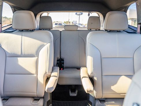 Used 2024 GMC Acadia Elevation w/ Black Edition image 20