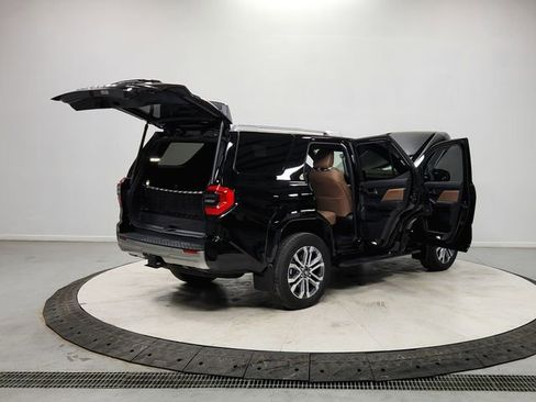 Used 2025 Toyota 4Runner Limited image 15