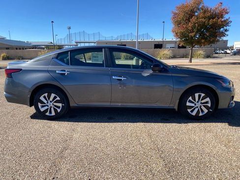 New 2025 Nissan Altima 2.5 S image 7