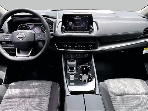 New 2026 Nissan Rogue SV FWD image 5