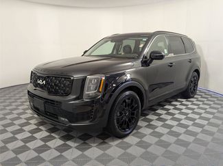 Used 2022 Kia Telluride SX w/ Nightfall Edition Package video 2