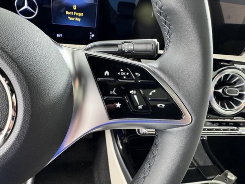 Used 2025 Mercedes-Benz CLA 250 4MATIC image 12