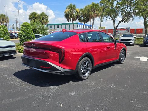 New 2026 Kia K4 FWD image 8