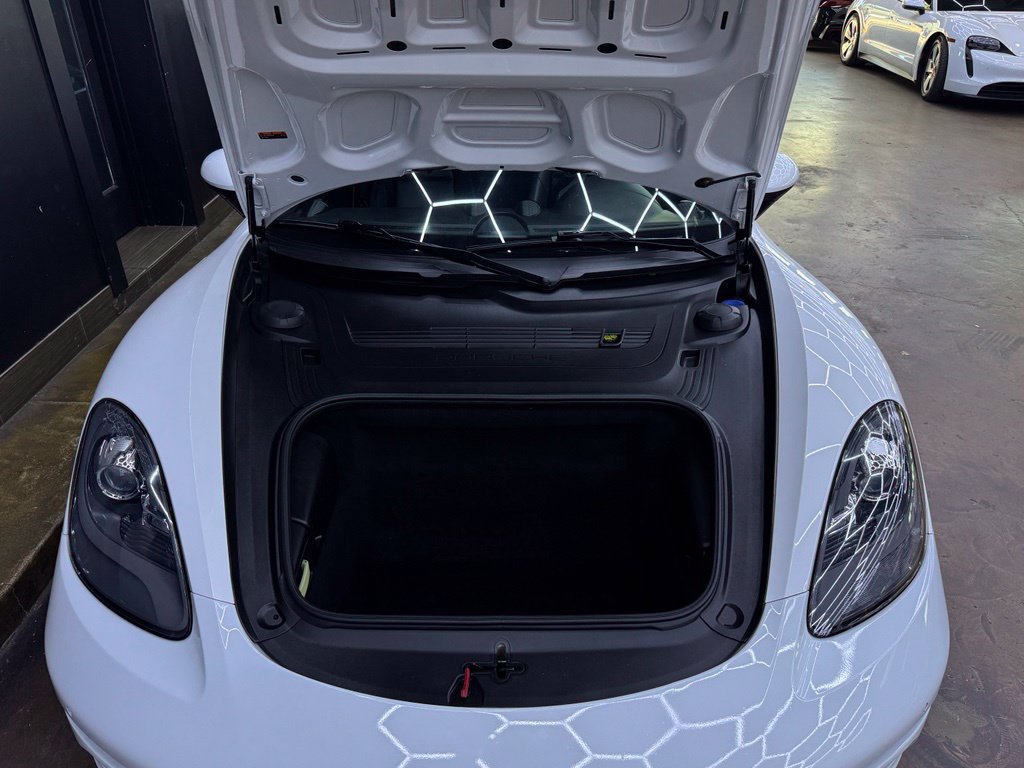 Used 2018 Porsche 718 Cayman RWD image 26