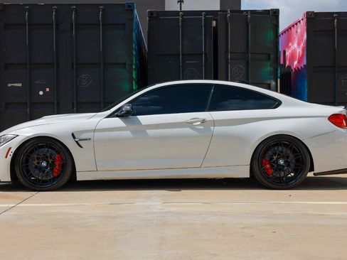 Used 2016 BMW M4 Coupe RWD image 5