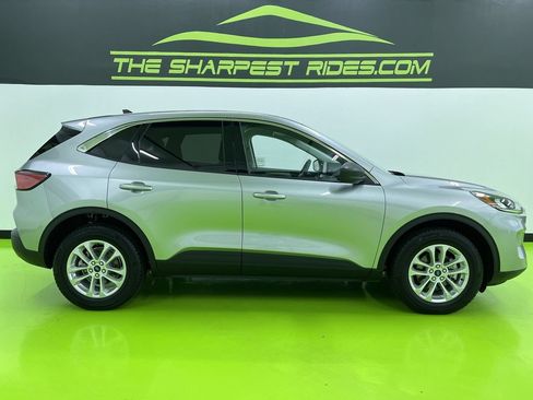 Used 2022 Ford Escape SE AWD/4WD image 11