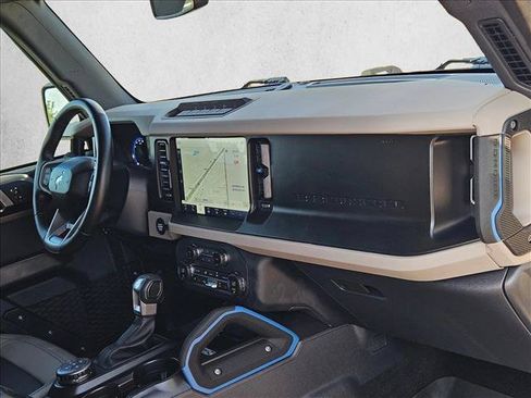 Used 2023 Ford Bronco Wildtrak AWD/4WD image 22