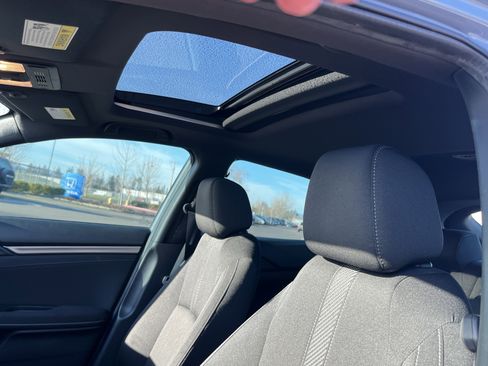 Used 2018 Honda Civic EX image 19