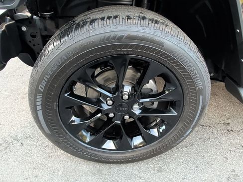 Used 2021 Jeep Wrangler Unlimited Sahara 4xe image 12