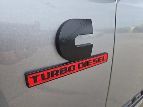 Used 2024 RAM 2500 Big Horn w/ Night Edition AWD/4WD image 18