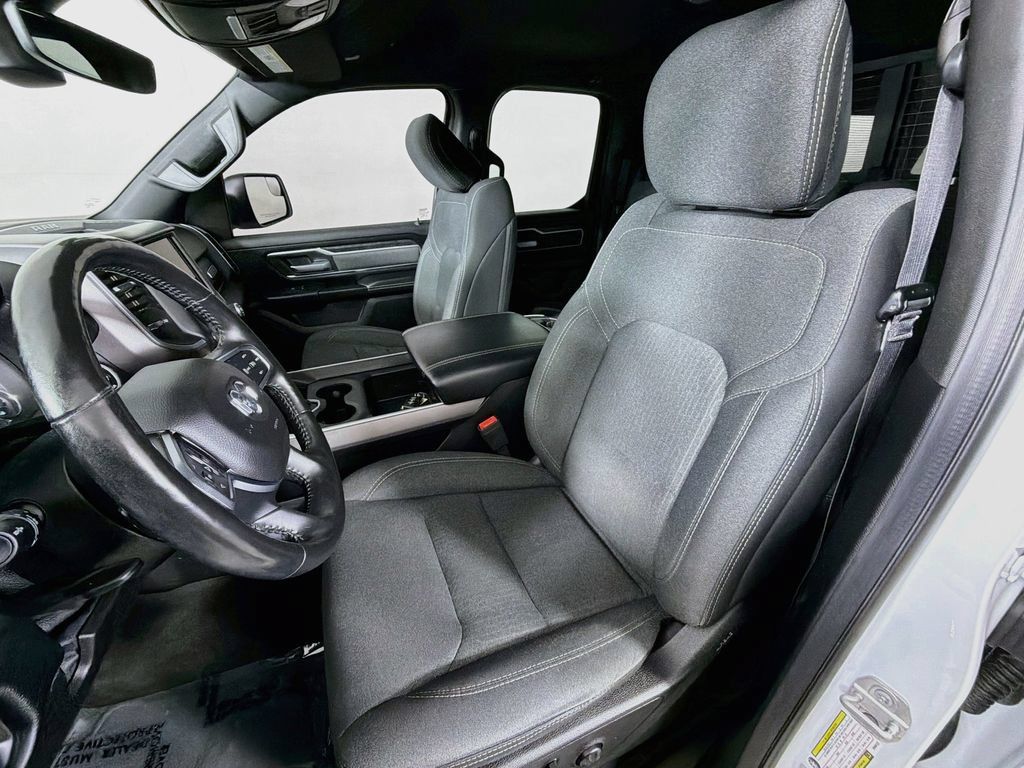 Used 2019 RAM 1500 Big Horn AWD/4WD image 12